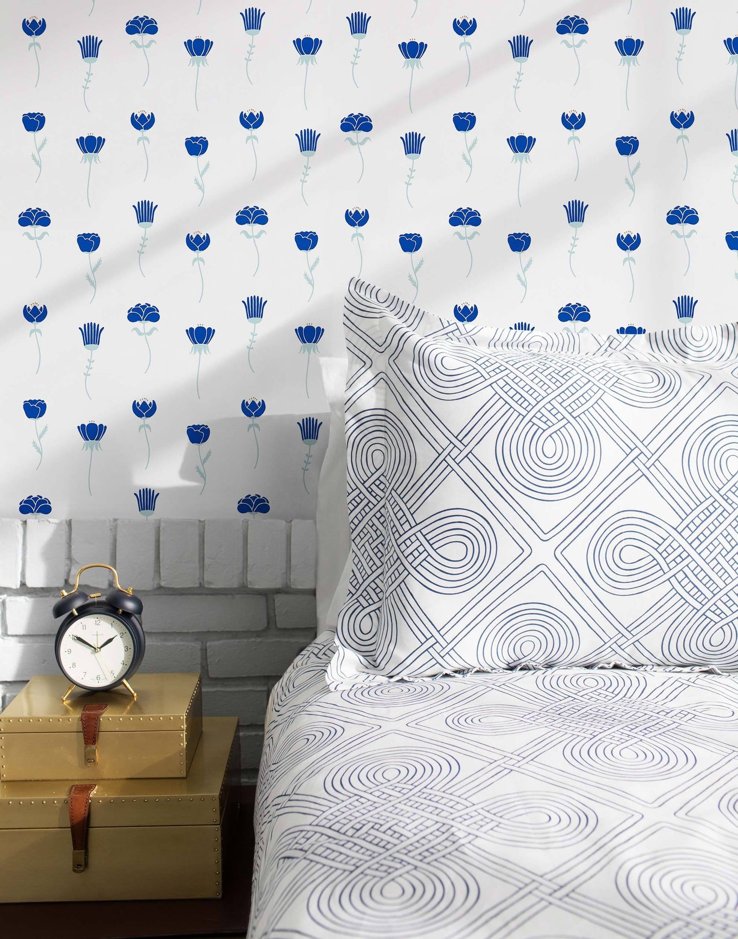 Arabesque (Navy) Bedding