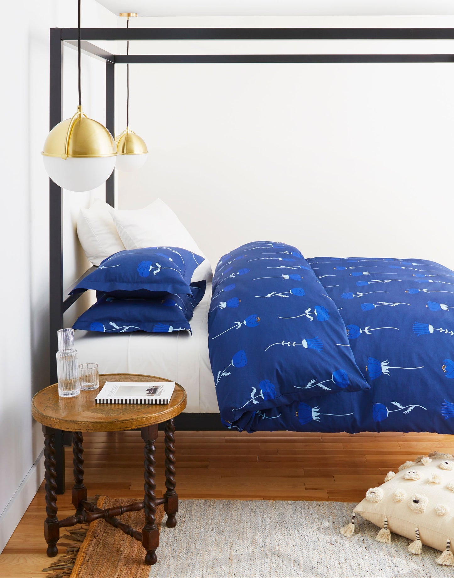Margot (Navy) Bedding