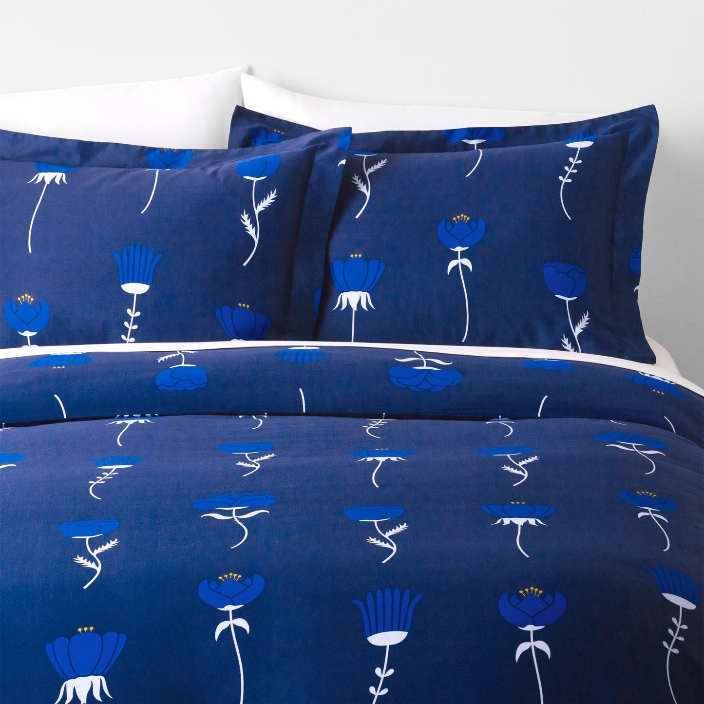 Margot (Navy) Bedding